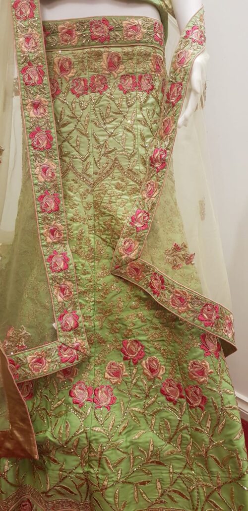 Green bridal lehenga - Image 3