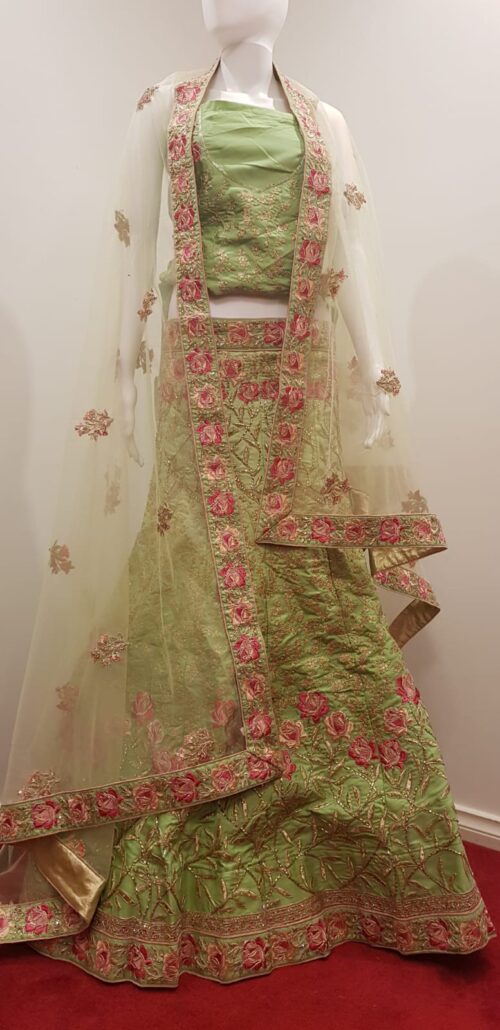 Green bridal lehenga - Image 4