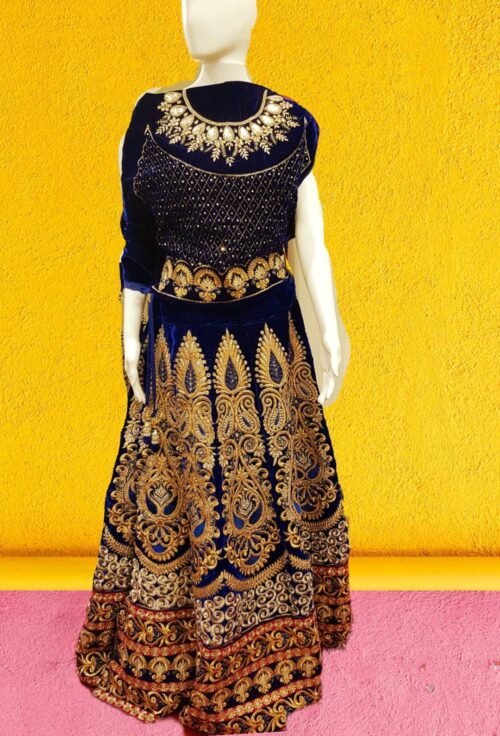 Bridal dark blue lehenga - Image 3