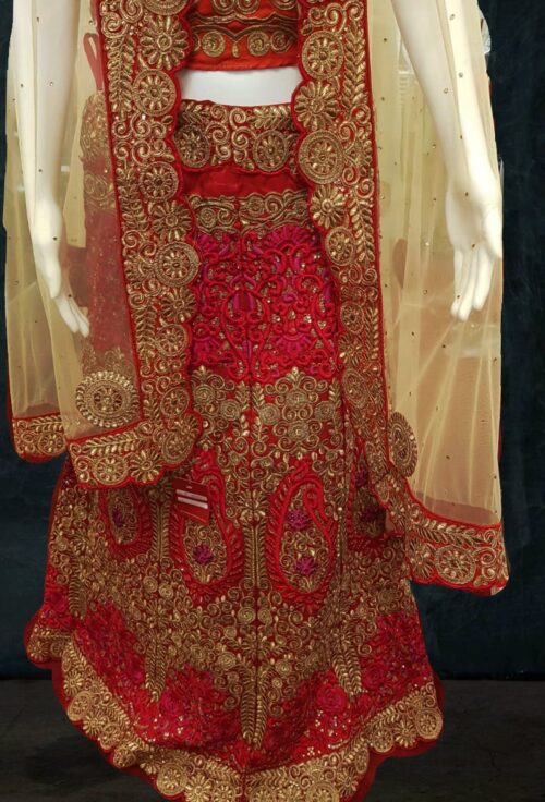 Bridal  red lehenga - Image 3